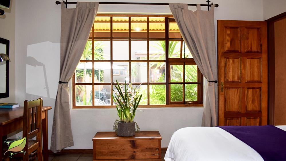 Greenleaf Guest Lodge Bloemfontein Esterno foto