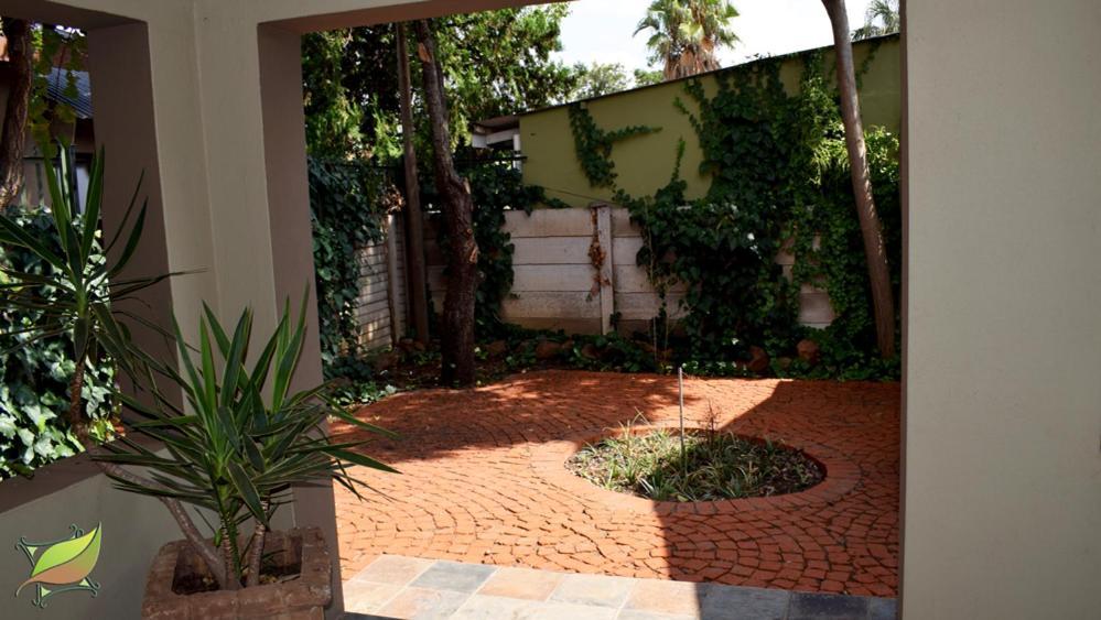 Greenleaf Guest Lodge Bloemfontein Esterno foto