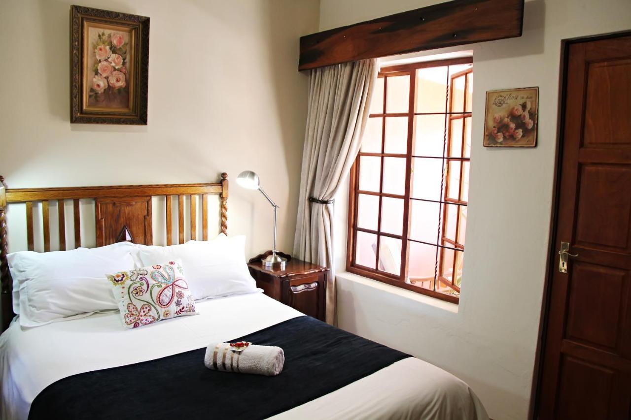 Greenleaf Guest Lodge Bloemfontein Esterno foto